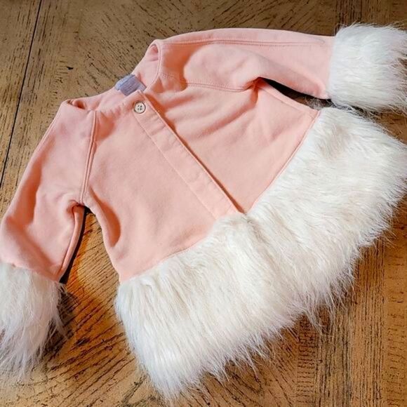 24 month blush pink with white fur jacket💞🤍 - Picture 1 of 11